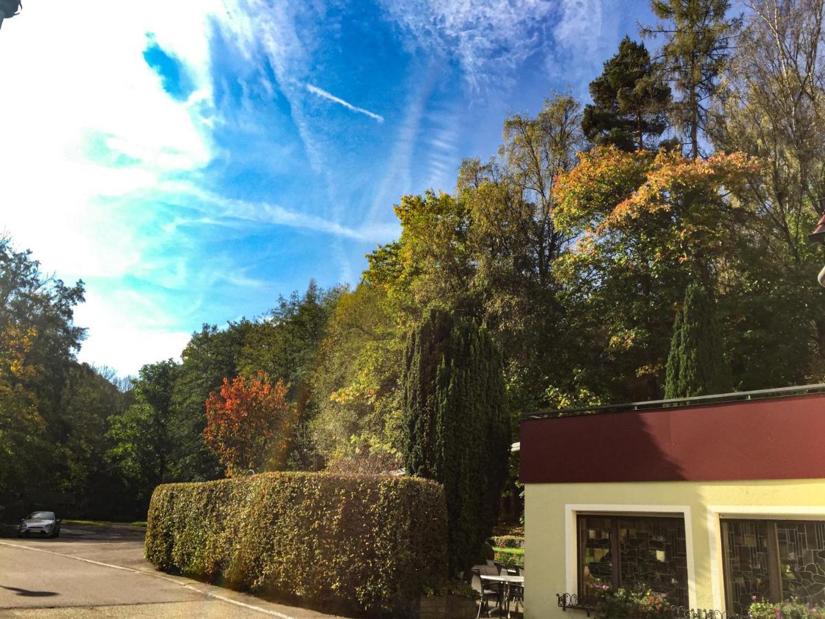 Gasthof Adler Weinstadt Exterior foto